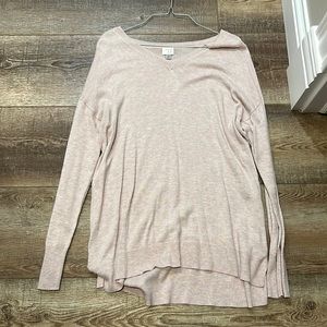 Light pink extra-large v neck sweater
